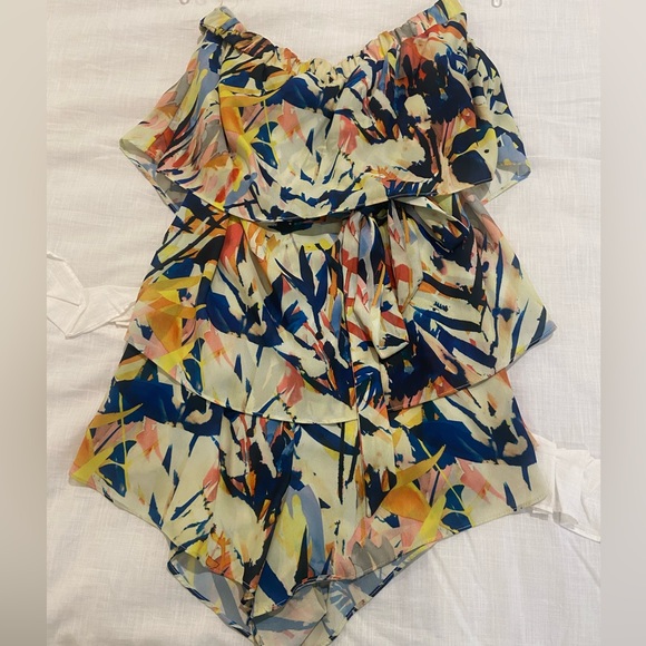 Devlin Shioban Romper size Small from REVOLVE - Picture 3 of 6